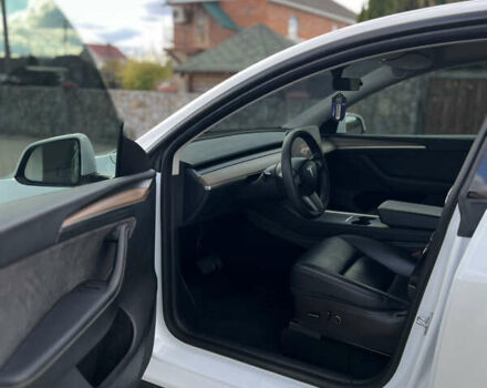 Тесла Model Y 2022 у Калиновке на Automoto.ua Білий Тесла Model Y, об'ємом двигуна 0 л та пробігом 50 тис. км за 24700 $, фото 15 на Automoto.ua