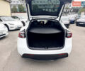 Белый Тесла Model Y, объемом двигателя 0 л и пробегом 55 тыс. км за 24900 $, фото 5 на Automoto.ua