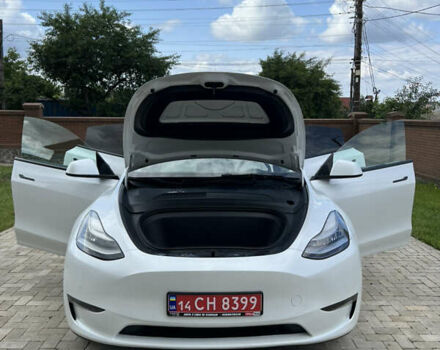 Тесла Model Y 2022 у Вінниці на Automoto.ua Білий Тесла Model Y, об'ємом двигуна 0 л та пробігом 43 тис. км за 28500 $, фото 9 на Automoto.ua