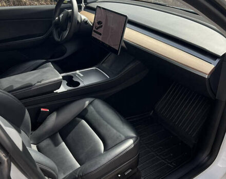 Тесла Model Y 2022 у Сокале на Automoto.ua Білий Тесла Model Y, об'ємом двигуна 0 л та пробігом 75 тис. км за 27500 $, фото 7 на Automoto.ua
