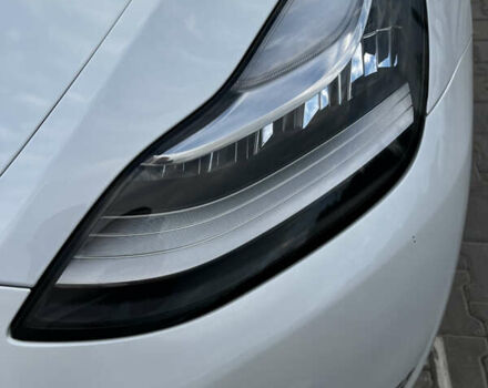 Белый Тесла Model Y, объемом двигателя 0 л и пробегом 93 тыс. км за 26200 $, фото 9 на Automoto.ua