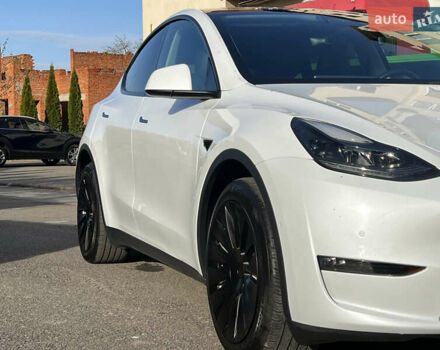 Білий Тесла Model Y, об'ємом двигуна 0 л та пробігом 12 тис. км за 24750 $, фото 7 на Automoto.ua