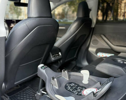 Белый Тесла Model Y, объемом двигателя 0 л и пробегом 32 тыс. км за 33000 $, фото 10 на Automoto.ua