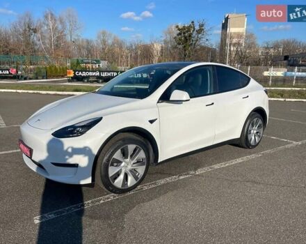 Білий Тесла Model Y, об'ємом двигуна 0 л та пробігом 43 тис. км за 32500 $, фото 3 на Automoto.ua