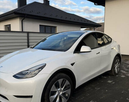Білий Тесла Model Y, об'ємом двигуна 0 л та пробігом 52 тис. км за 26000 $, фото 4 на Automoto.ua