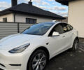 Білий Тесла Model Y, об'ємом двигуна 0 л та пробігом 52 тис. км за 26000 $, фото 4 на Automoto.ua