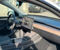 Белый Тесла Model Y, объемом двигателя 20 л и пробегом 28 тыс. км за 32990 $, фото 22 на Automoto.ua