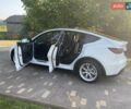 Белый Тесла Model Y, объемом двигателя 0 л и пробегом 58 тыс. км за 24000 $, фото 38 на Automoto.ua