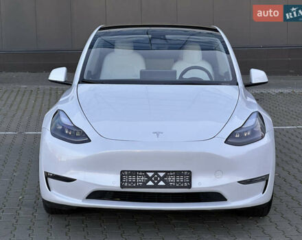 Белый Тесла Model Y, объемом двигателя 0 л и пробегом 47 тыс. км за 25900 $, фото 2 на Automoto.ua