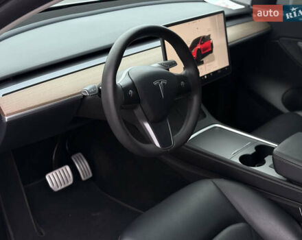 Белый Тесла Model Y, объемом двигателя 0 л и пробегом 59 тыс. км за 28950 $, фото 15 на Automoto.ua