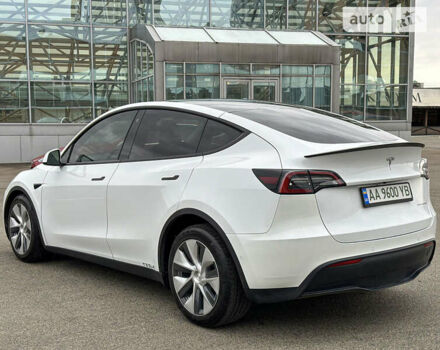 Белый Тесла Model Y, объемом двигателя 0 л и пробегом 50 тыс. км за 32500 $, фото 8 на Automoto.ua