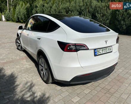 Белый Тесла Model Y, объемом двигателя 0 л и пробегом 26 тыс. км за 28300 $, фото 8 на Automoto.ua