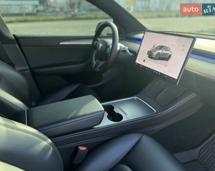 Білий Тесла Model Y, об'ємом двигуна 0 л та пробігом 53 тис. км за 28000 $, фото 21 на Automoto.ua