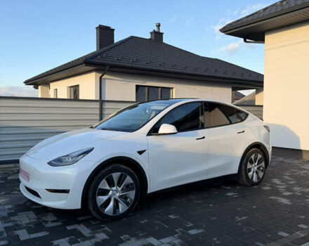 Білий Тесла Model Y, об'ємом двигуна 0 л та пробігом 52 тис. км за 26000 $, фото 19 на Automoto.ua