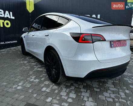 Белый Тесла Model Y, объемом двигателя 0 л и пробегом 61 тыс. км за 24700 $, фото 9 на Automoto.ua