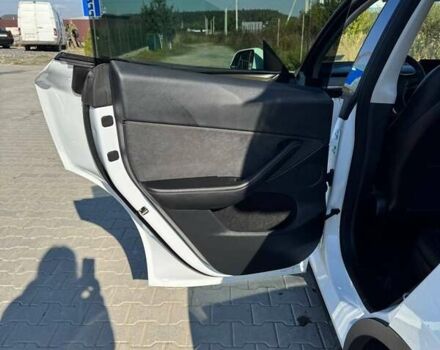 Белый Тесла Model Y, объемом двигателя 0 л и пробегом 12 тыс. км за 30500 $, фото 52 на Automoto.ua