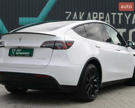 Тесла Model Y 2022 у Мукачеве на Automoto.ua Білий Тесла Model Y, об'ємом двигуна 0 л та пробігом 17 тис. км за 46500 $, фото 9 на Automoto.ua
