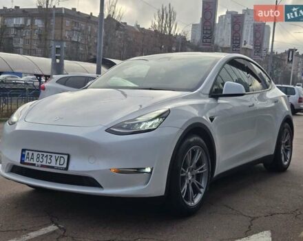 Белый Тесла Model Y, объемом двигателя 0 л и пробегом 70 тыс. км за 31500 $, фото 1 на Automoto.ua