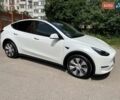 Белый Тесла Model Y, объемом двигателя 0 л и пробегом 17 тыс. км за 24777 $, фото 31 на Automoto.ua