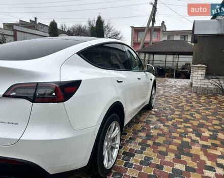 Белый Тесла Model Y, объемом двигателя 0 л и пробегом 94 тыс. км за 29999 $, фото 3 на Automoto.ua