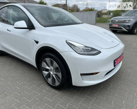 Білий Тесла Model Y, об'ємом двигуна 0 л та пробігом 14 тис. км за 28500 $, фото 8 на Automoto.ua