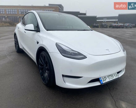Белый Тесла Model Y, объемом двигателя 0 л и пробегом 58 тыс. км за 29500 $, фото 4 на Automoto.ua