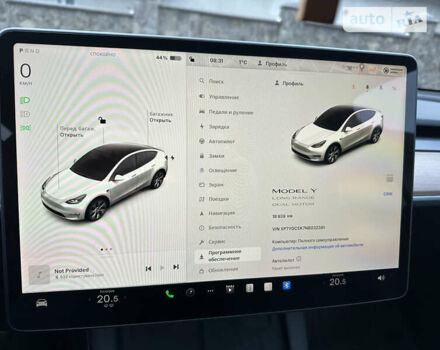 Белый Тесла Model Y, объемом двигателя 0 л и пробегом 21 тыс. км за 39900 $, фото 1 на Automoto.ua