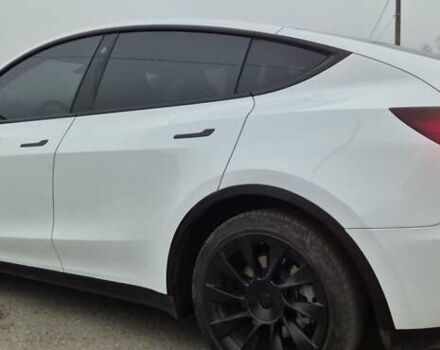 Белый Тесла Model Y, объемом двигателя 0 л и пробегом 27 тыс. км за 29000 $, фото 26 на Automoto.ua