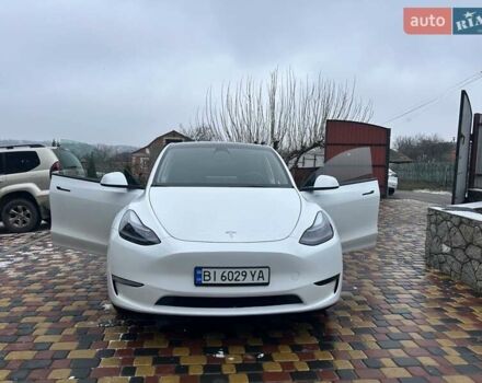 Белый Тесла Model Y, объемом двигателя 0 л и пробегом 94 тыс. км за 29999 $, фото 10 на Automoto.ua