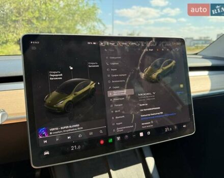 Белый Тесла Model Y, объемом двигателя 0 л и пробегом 56 тыс. км за 26000 $, фото 49 на Automoto.ua