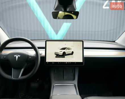 Тесла Model Y 2022 у Мукачеве на Automoto.ua Білий Тесла Model Y, об'ємом двигуна 0 л та пробігом 17 тис. км за 46500 $, фото 19 на Automoto.ua