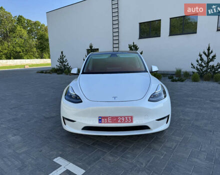 Белый Тесла Model Y, объемом двигателя 0 л и пробегом 79 тыс. км за 25500 $, фото 1 на Automoto.ua