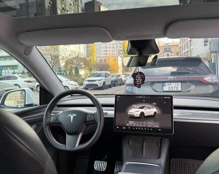 Белый Тесла Model Y, объемом двигателя 0 л и пробегом 49 тыс. км за 35000 $, фото 5 на Automoto.ua