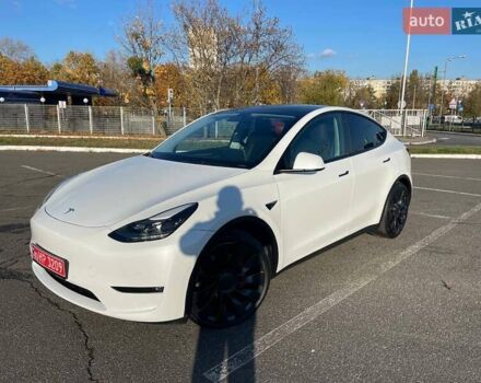 Белый Тесла Model Y, объемом двигателя 0 л и пробегом 39 тыс. км за 32500 $, фото 3 на Automoto.ua