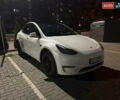Белый Тесла Model Y, объемом двигателя 0 л и пробегом 53 тыс. км за 30000 $, фото 1 на Automoto.ua