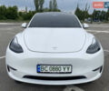 Белый Тесла Model Y, объемом двигателя 0 л и пробегом 43 тыс. км за 28000 $, фото 1 на Automoto.ua