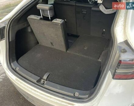 Белый Тесла Model Y, объемом двигателя 0 л и пробегом 17 тыс. км за 28600 $, фото 6 на Automoto.ua