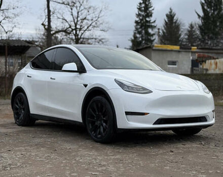 Белый Тесла Model Y, объемом двигателя 0 л и пробегом 16 тыс. км за 26500 $, фото 13 на Automoto.ua