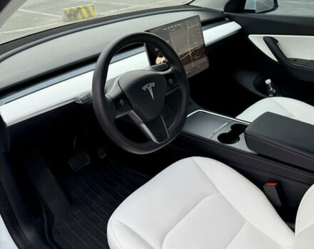 Білий Тесла Model Y, об'ємом двигуна 0 л та пробігом 71 тис. км за 24000 $, фото 8 на Automoto.ua