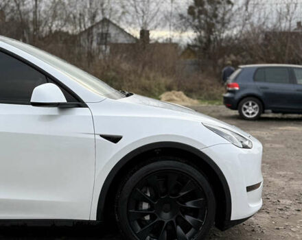 Белый Тесла Model Y, объемом двигателя 0 л и пробегом 16 тыс. км за 26500 $, фото 11 на Automoto.ua