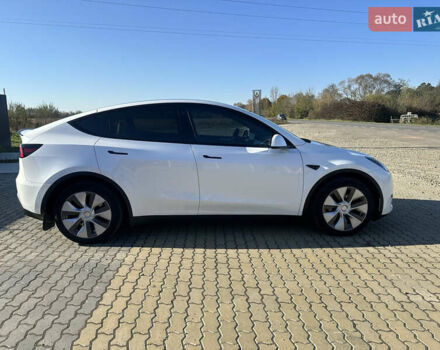 Белый Тесла Model Y, объемом двигателя 0 л и пробегом 55 тыс. км за 36800 $, фото 4 на Automoto.ua