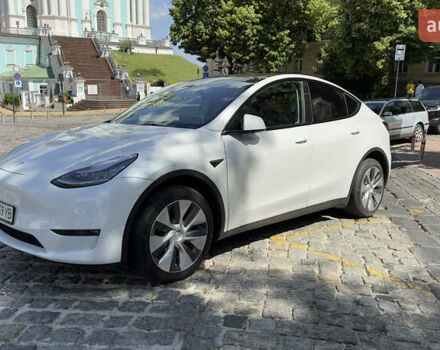 Белый Тесла Model Y, объемом двигателя 0 л и пробегом 8 тыс. км за 31000 $, фото 7 на Automoto.ua