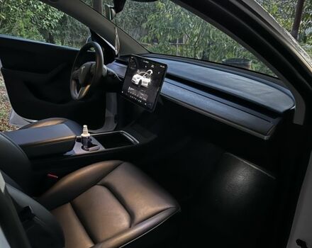 Тесла Model Y 2022 в Одессе на Automoto.ua Белый Тесла Model Y, объемом двигателя 0 л и пробегом 42 тыс. км за 28200 $, фото 10 на Automoto.ua