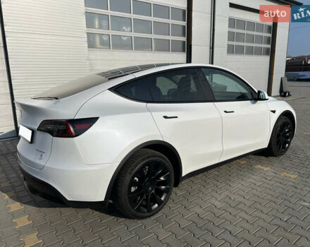 Тесла Model Y 2022 в Одессе на Automoto.ua Белый Тесла Model Y, объемом двигателя 0 л и пробегом 12 тыс. км за 44900 $, фото 2 на Automoto.ua