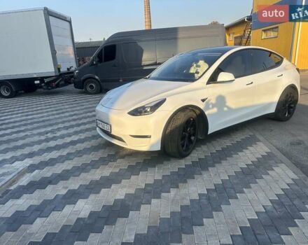 Белый Тесла Model Y, объемом двигателя 0 л и пробегом 25 тыс. км за 35500 $, фото 44 на Automoto.ua