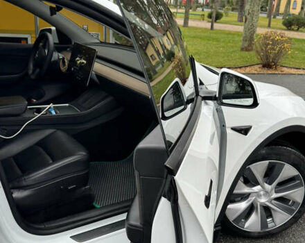 Білий Тесла Model Y, об'ємом двигуна 0 л та пробігом 96 тис. км за 22499 $, фото 12 на Automoto.ua