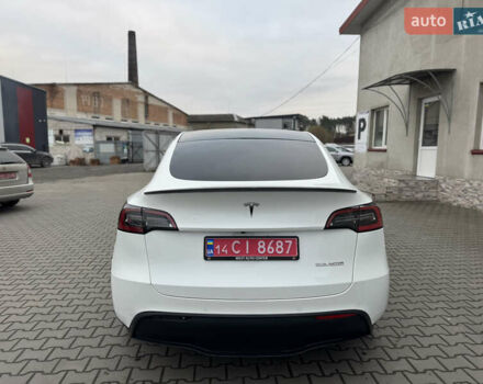 Белый Тесла Model Y, объемом двигателя 0 л и пробегом 29 тыс. км за 21700 $, фото 5 на Automoto.ua