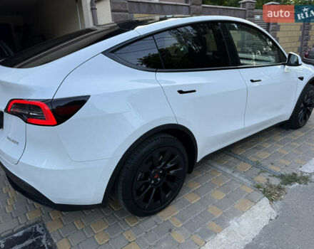 Белый Тесла Model Y, объемом двигателя 0 л и пробегом 38 тыс. км за 28900 $, фото 35 на Automoto.ua