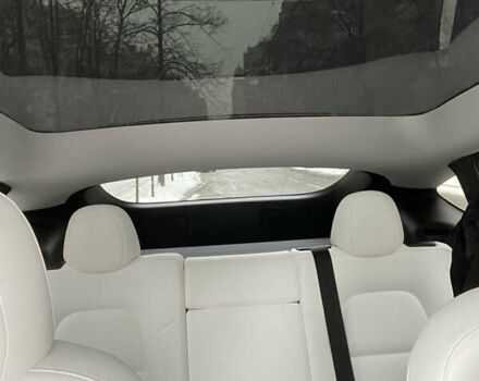 Белый Тесла Model Y, объемом двигателя 0 л и пробегом 12 тыс. км за 33000 $, фото 8 на Automoto.ua
