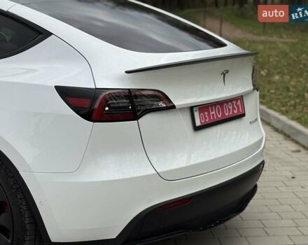 Білий Тесла Model Y, об'ємом двигуна 0 л та пробігом 117 тис. км за 23500 $, фото 18 на Automoto.ua